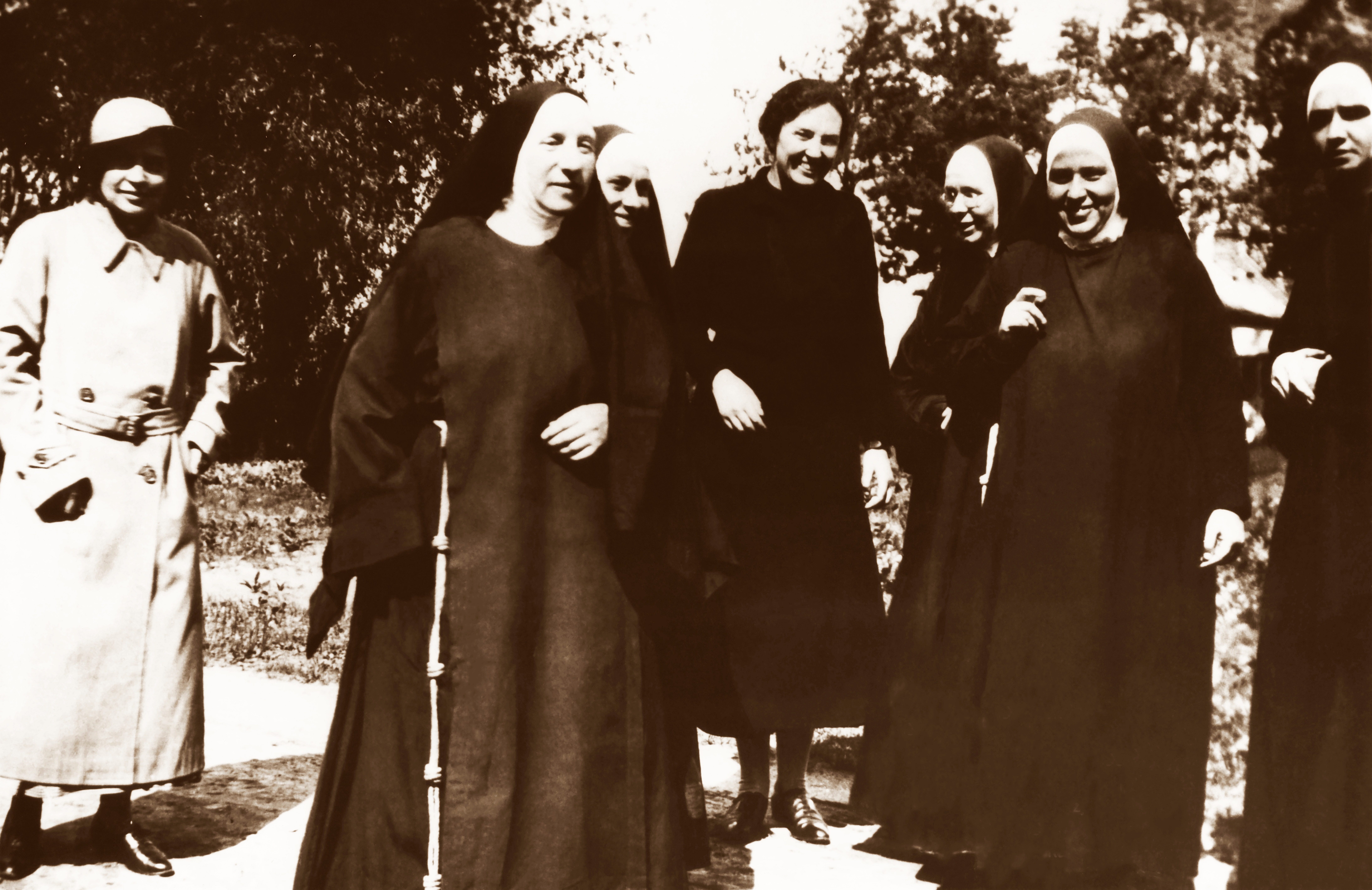 Matka Elżbieta Czacka w Laskach (druga od lewej) - 1936 r.