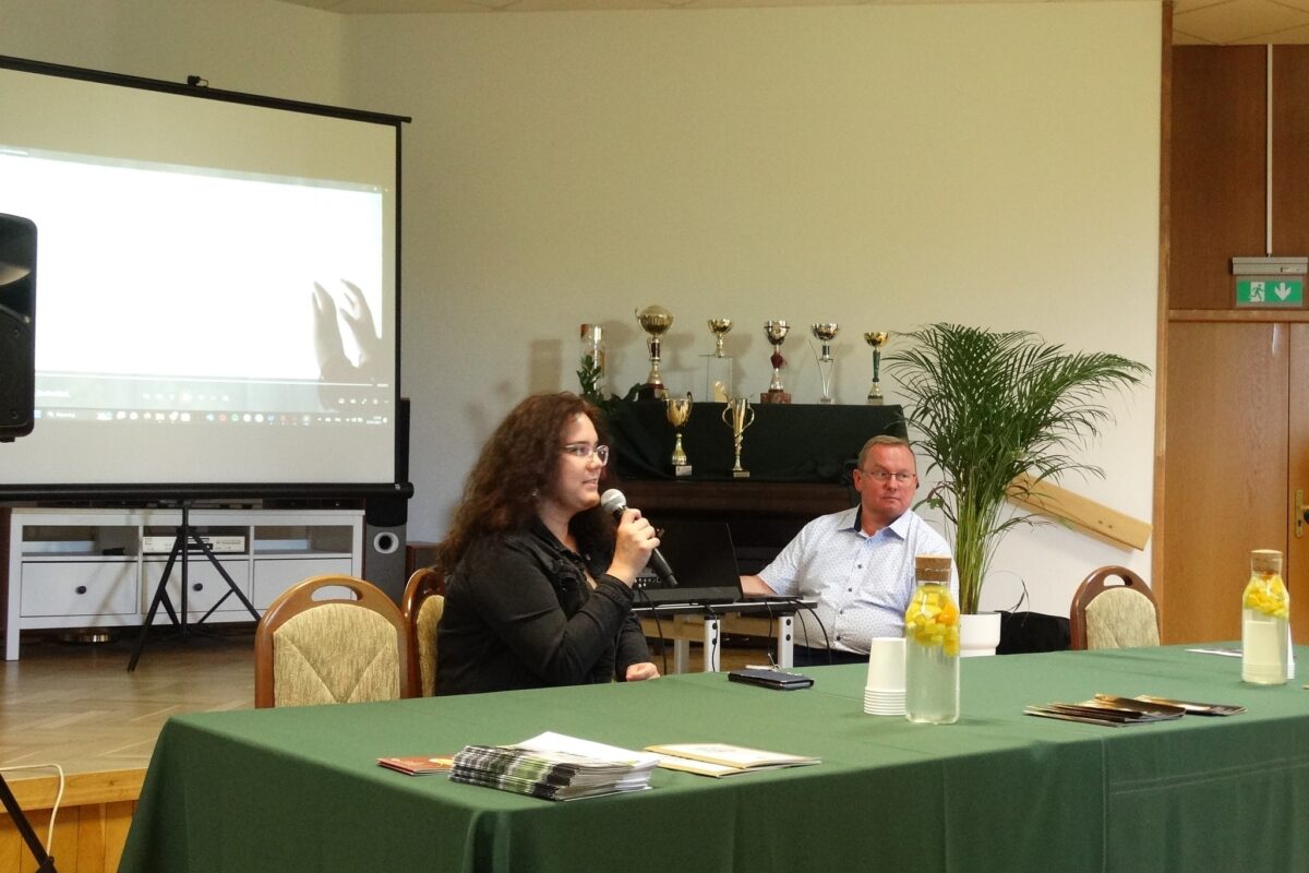 Prezentacja pani Katarzyny Zalewskiej i pana Adama Krzyżanowskiego.