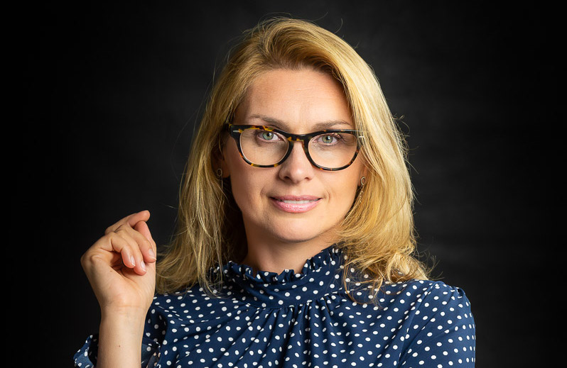 Kamila Miler-Zdanowska, zdjęcie portretowe.