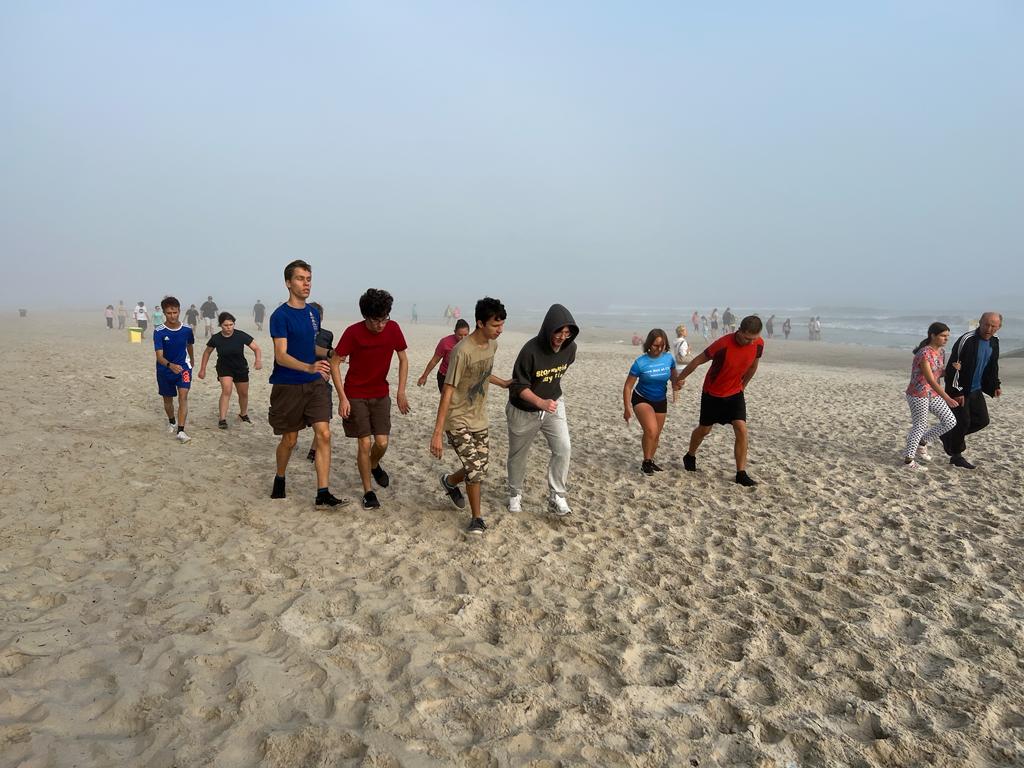 Zajęcia sportowe na plaży.