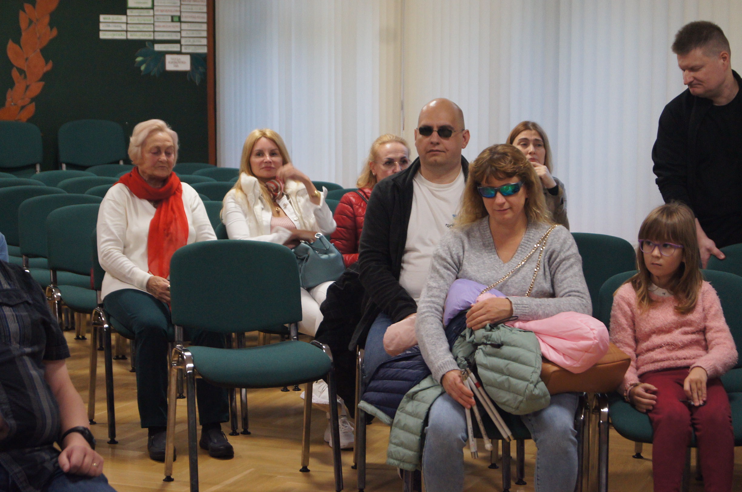 Rozmowy w grupach.