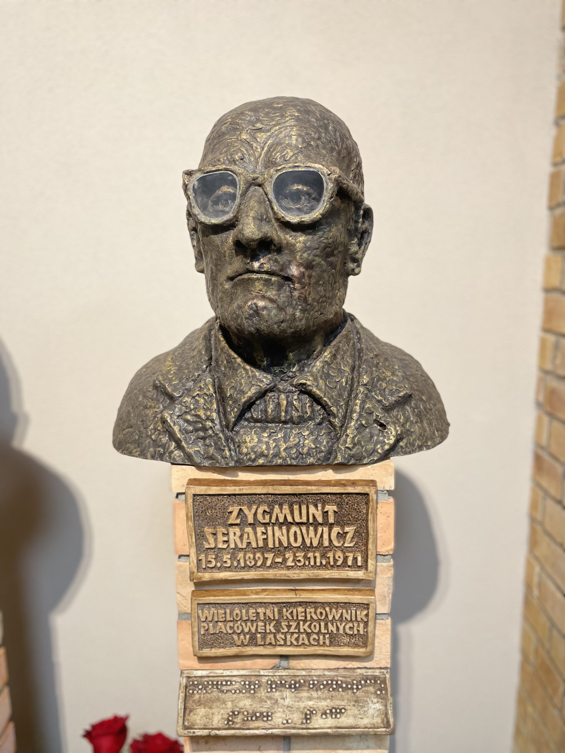 Popiersie Zygmunta Serafinowicza.