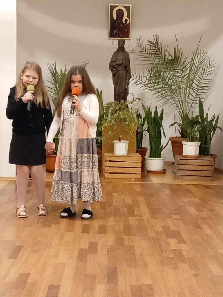 Kinga Jaszczołt i Maja Molęda – „Najważniejszy dzień w życiu” – Sanah