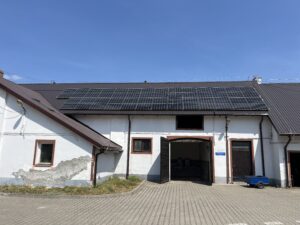 Fotowoltaika na dachu budynków gospodarczych.