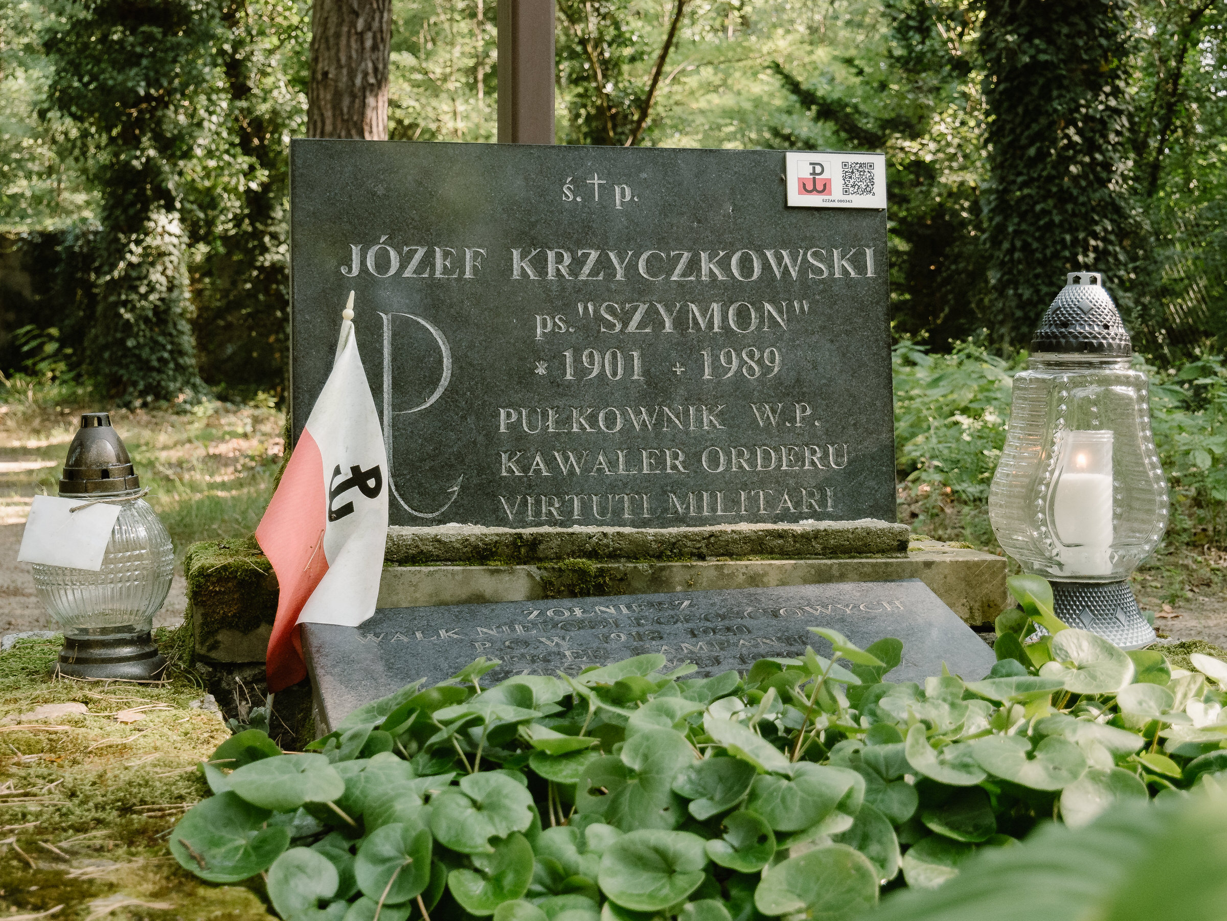 Grób Józefa Krzyczkowskiego ps. Szymon na cmentarzu w Laskach.