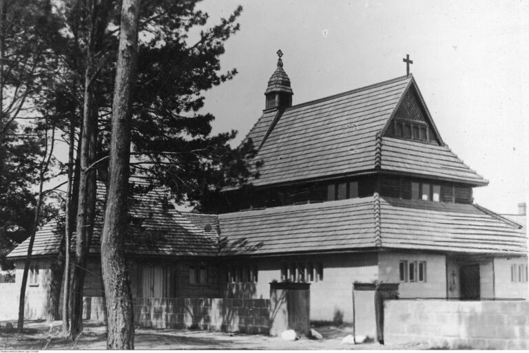 Archiwalne zdjęcie Kaplicy w Laskach